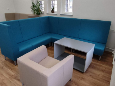 MODUS system siedzisk - wyposażenie I LO Głogów